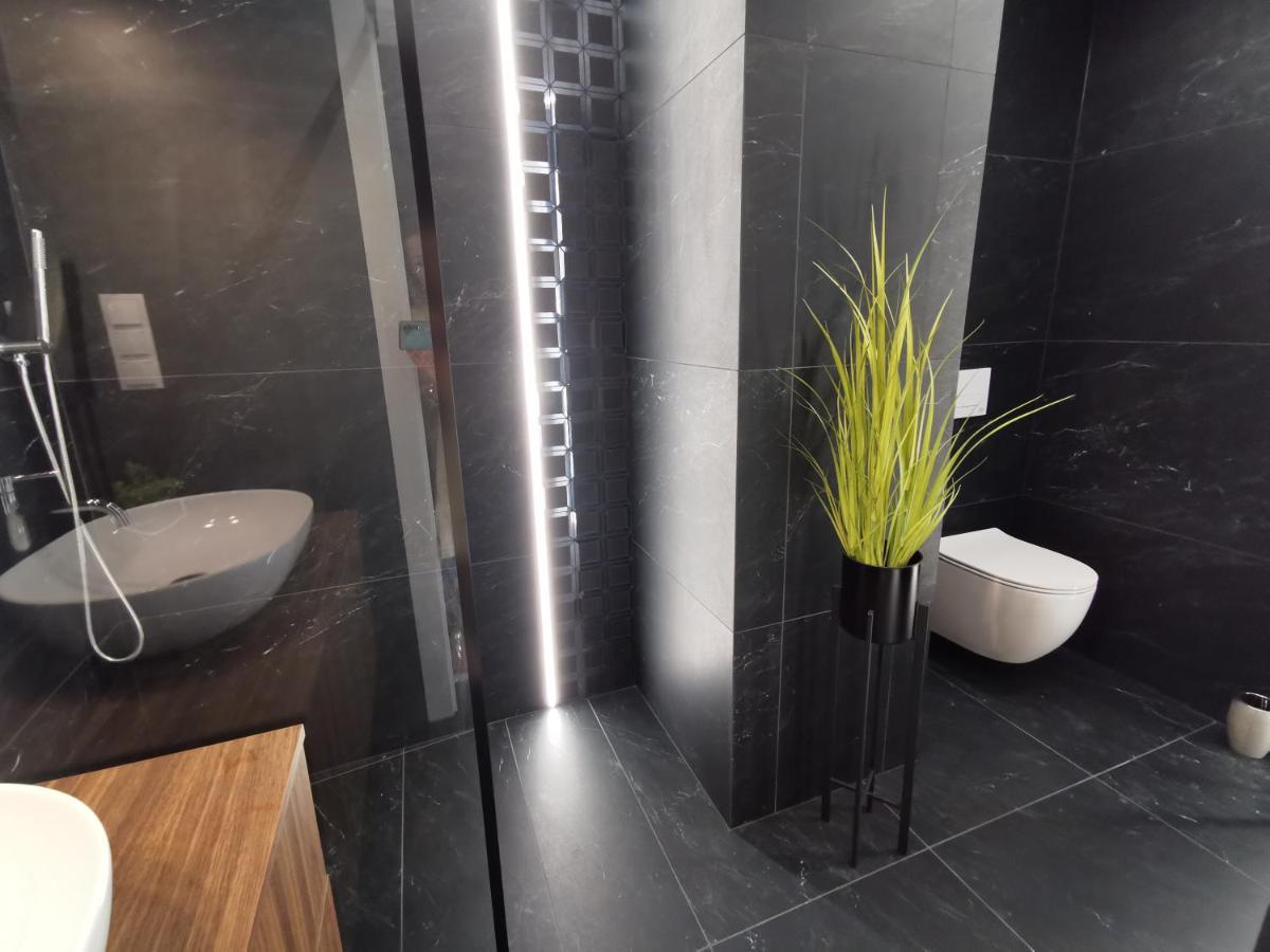 Apartamenty Kielce- Apartament Szmaragd Przy Zalew Kielecki, Faktura, Parking, Centrum Exteriör bild