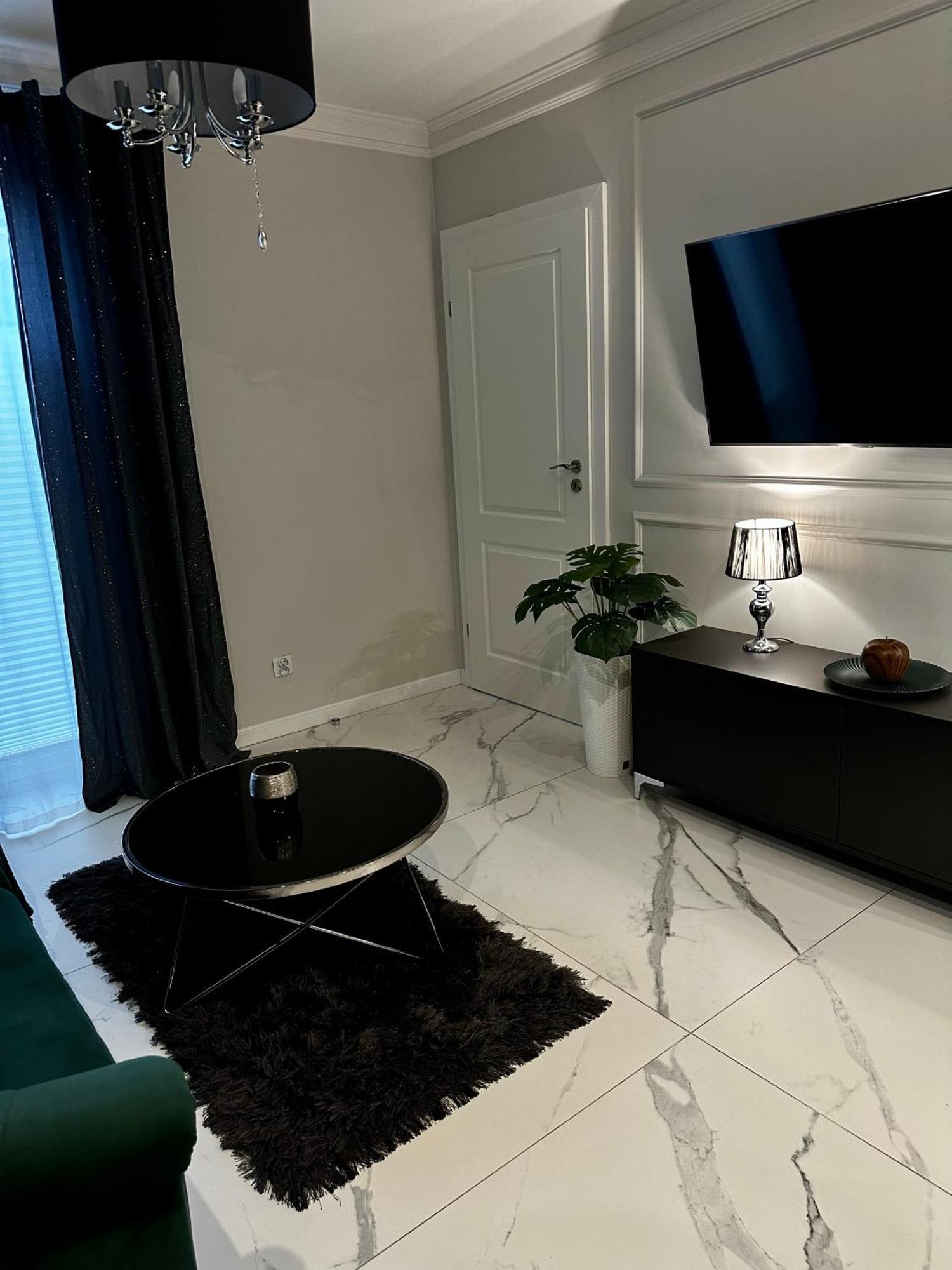 Apartamenty Kielce- Apartament Szmaragd Przy Zalew Kielecki, Faktura, Parking, Centrum Exteriör bild
