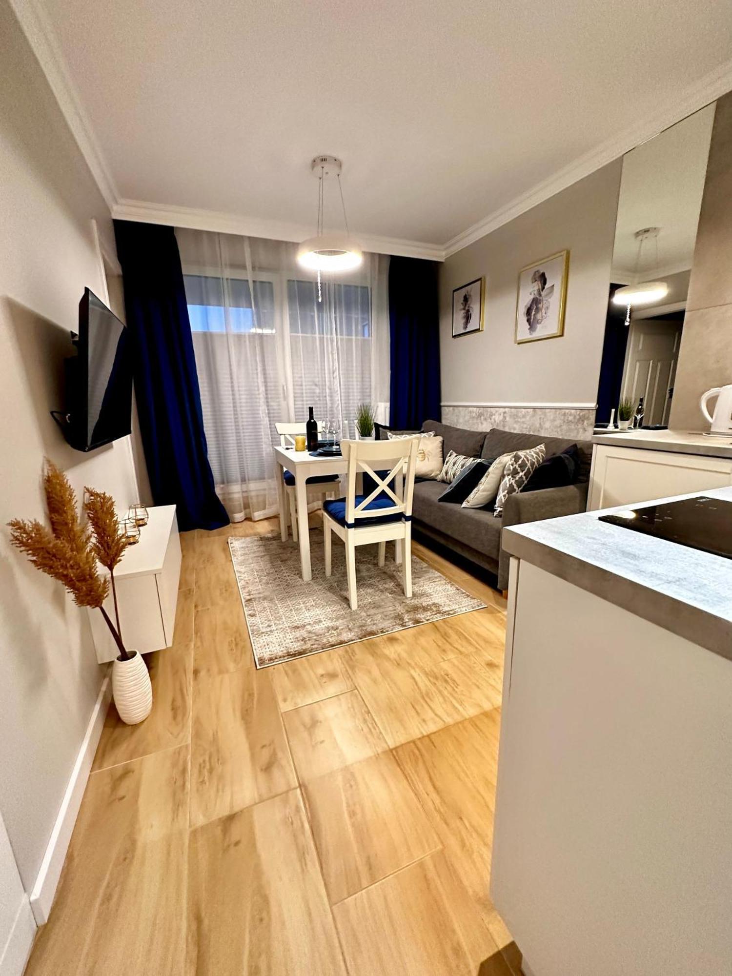 Apartamenty Kielce- Apartament Szmaragd Przy Zalew Kielecki, Faktura, Parking, Centrum Exteriör bild